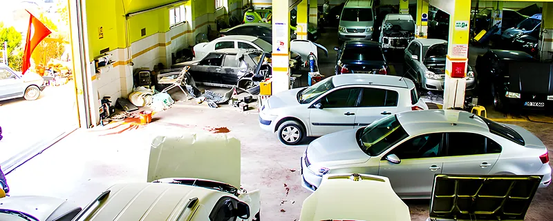 Servis alanı ve liftler